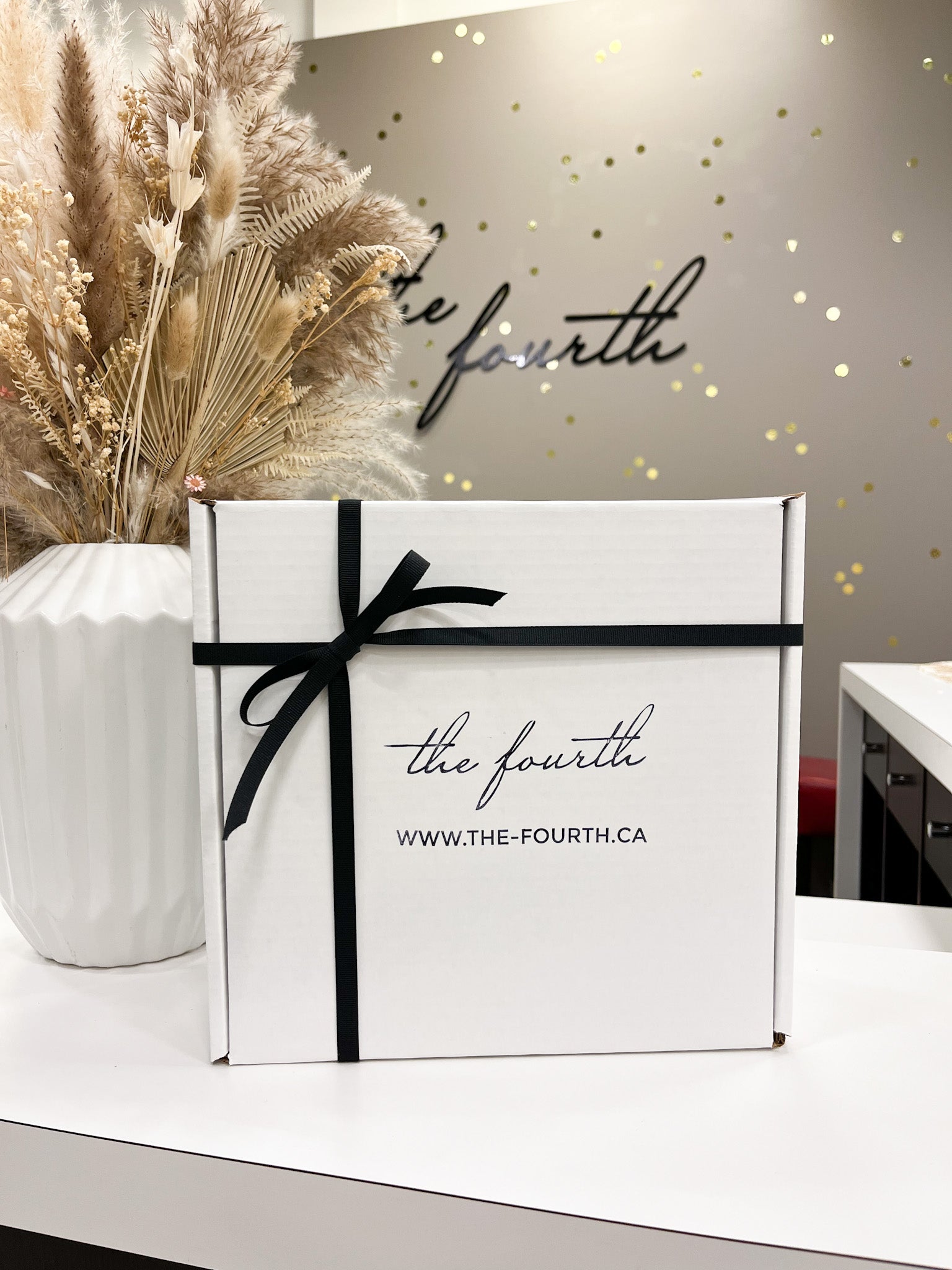 Large gift online box with bow