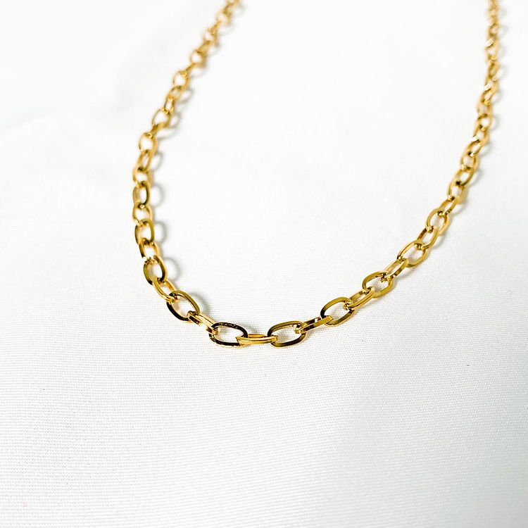 Yaa Necklace in Gold