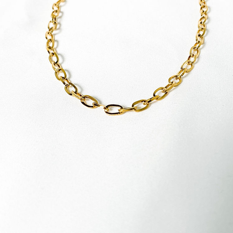 Yaa Necklace in Gold