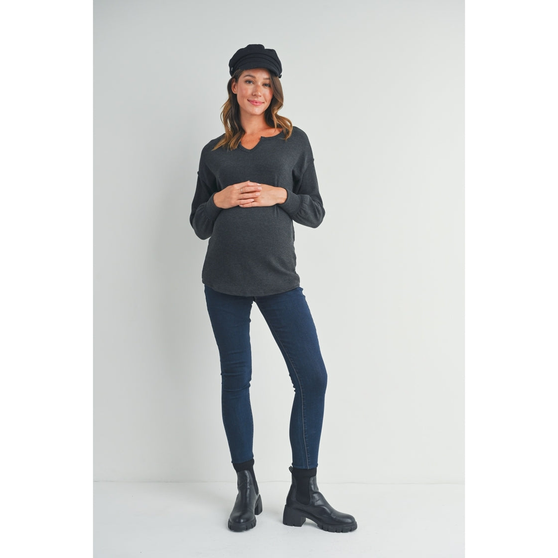 Haisley Relaxed Knit Top in Charcoal