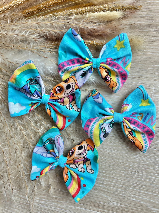 Pup Team Bow Clip